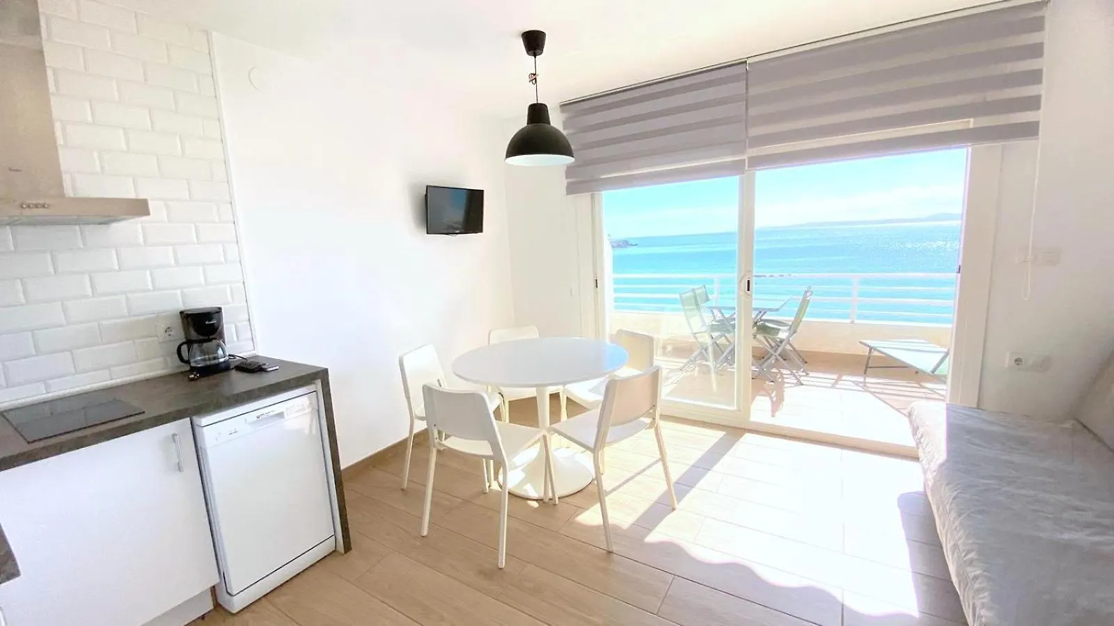 Apartment Verones 1B Roses